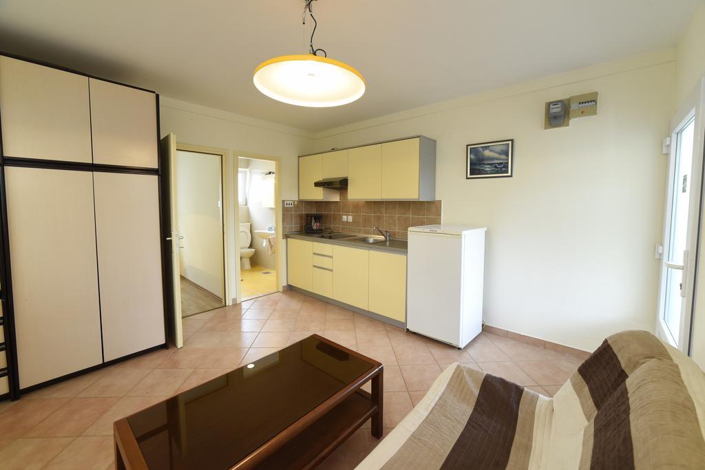 Apartments Galic Kampor Extérieur photo